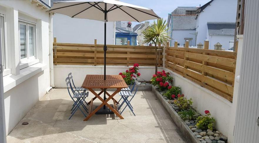 Maison De Vacances 3* A 50M De La Plage Tréffiagat Kültér fotó